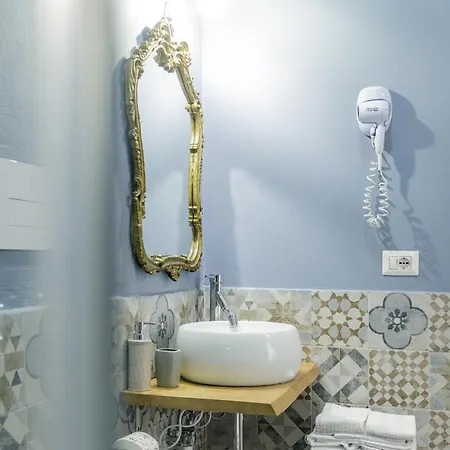 Civico13 4* نابولي