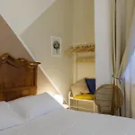 Civico13 Bed & Breakfast Napels