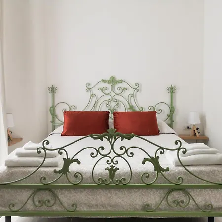 Bed & Breakfast Civico13 2*